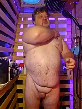 Snapshot of alienbunny chatting on February 18, 2025, 10:03 pm alienbunny online show from February 18, 2025, 10:03 pm