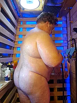 Snapshot of alienbunny chatting on March 14, 2025, 3:47 pm alienbunny online show from March 14, 2025, 3:47 pm