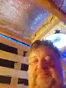 Snapshot of alienbunny chatting on March 17, 2025, 10:51 pm alienbunny online show from March 17, 2025, 10:51 pm