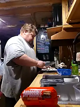 Snapshot of alienbunny chatting on January 20, 2025, 12:57 am alienbunny online show from January 20, 2025, 12:57 am