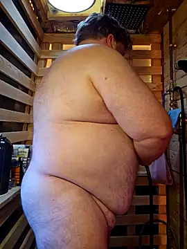 Snapshot of alienbunny chatting on February 22, 2025, 8:42 pm alienbunny online show from February 22, 2025, 8:42 pm