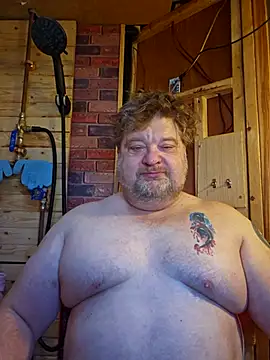 Snapshot of alienbunny chatting on March 10, 2025, 4:57 pm alienbunny online show from March 10, 2025, 4:57 pm