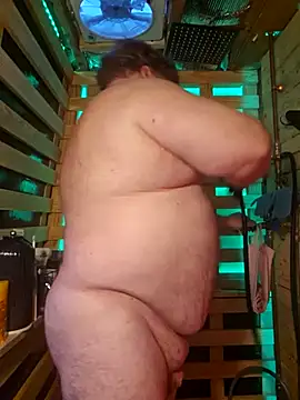 Snapshot of alienbunny chatting on February 15, 2025, 8:34 pm alienbunny online show from February 15, 2025, 8:34 pm