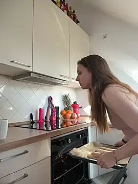 Snapshot of Izzy_Inked chatting on March 21, 2025, 8:06 am Izzy Inked online show from March 21, 2025, 8:06 am