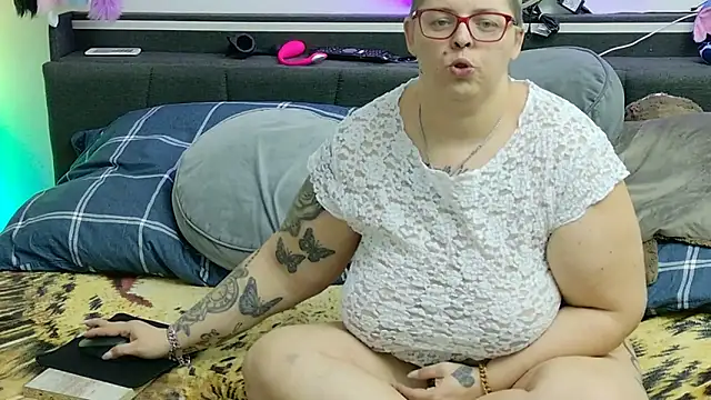 SunshineLexi online show from December 22, 2025, 8:47 am