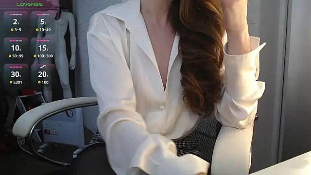 Snapshot of BB_Web chatting on December 3, 2025, 5:30 am BB Web online show from December 3, 2025, 5:30 am