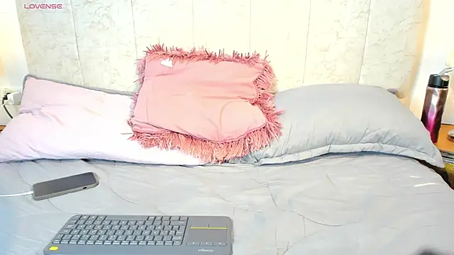  maria foxx  online show from February 24, 2026, 7:15 pm