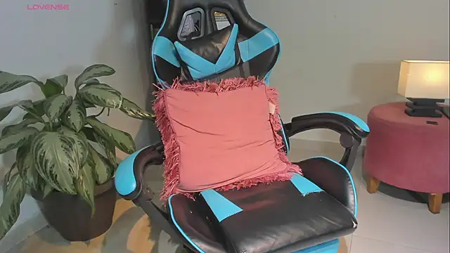 Snapshot of _maria_foxx_ chatting on May 23, 2026, 5:12 pm maria foxx online show from May 23, 2026, 5:12 pm