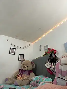 salomegalesoxxx online show from November 4, 2025, 11:52 pm