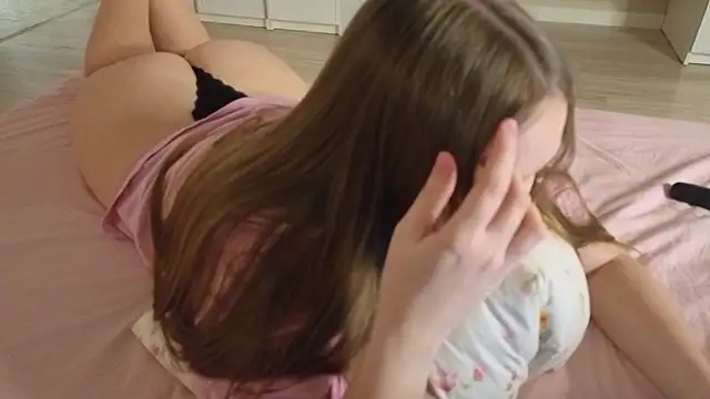 endlesssoffi online show from February 26, 2026, 5:46 pm