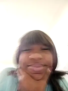 KarlaBelluci online show from November 14, 2025, 8:29 am