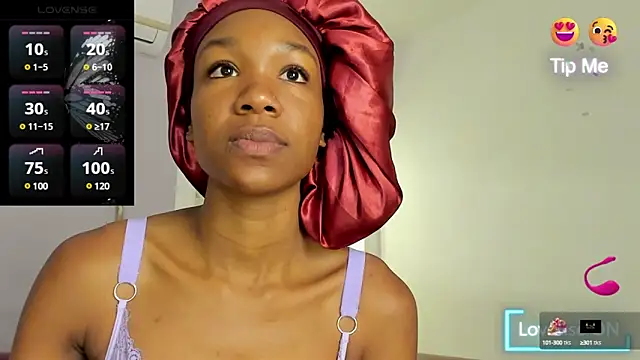 KarlaBelluci online show from March 22, 2025, 12:14 pm