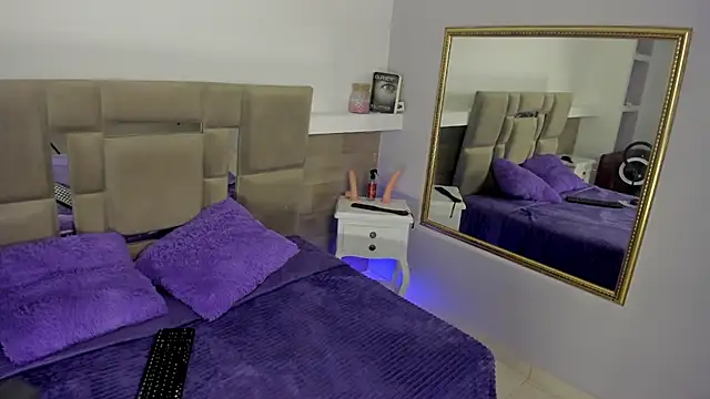 KarlaBelluci online show from February 28, 2025, 10:41 am