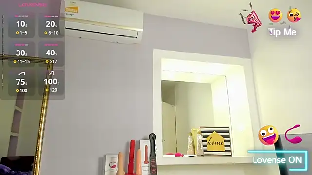 KarlaBelluci online show from March 12, 2025, 11:10 am