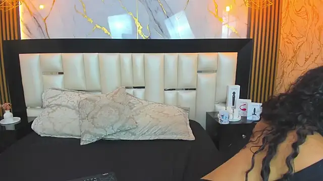 SofiaLaurents online show from November 26, 2025, 12:27 pm