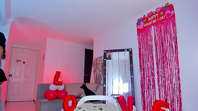 Snapshot of Aleja_arango1 chatting on February 15, 2026, 12:00 am Aleja arango1 online show from February 15, 2026, 12:00 am