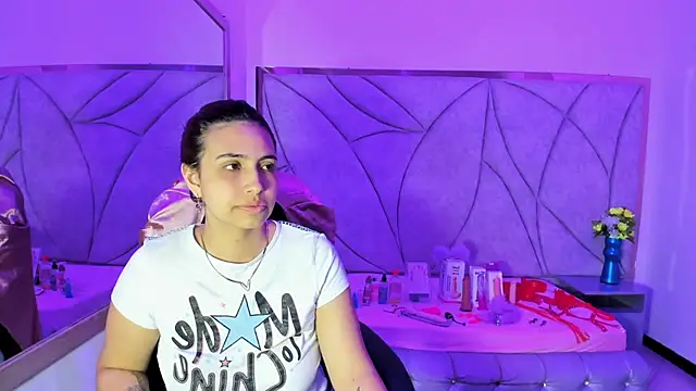 Snapshot of Tammy_Blackk chatting on November 5, 2025, 3:42 am Tammy Blackk online show from November 5, 2025, 3:42 am