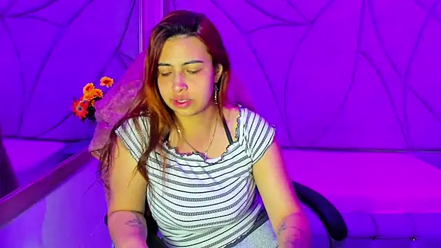 Snapshot of Tammy_Blackk chatting on November 2, 2025, 3:44 am Tammy Blackk online show from November 2, 2025, 3:44 am