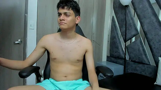 Snapshot of Yef_Thin chatting on January 7, 2026, 3:55 am Yef Thin online show from January 7, 2026, 3:55 am