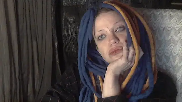 Snapshot of iva_spirit chatting on December 12, 2024, 3:32 am iva spirit online show from December 12, 2024, 3:32 am