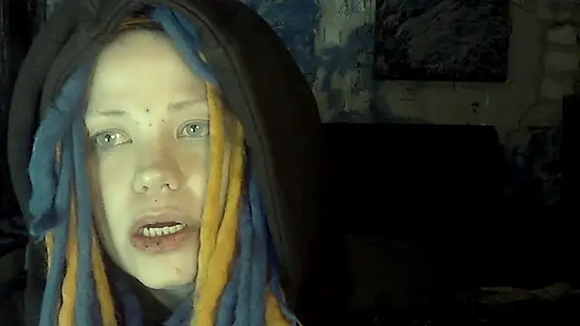 Snapshot of iva_spirit chatting on December 6, 2024, 11:08 pm iva spirit online show from December 6, 2024, 11:08 pm