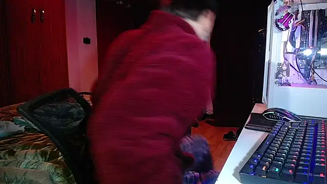 esjrobles online show from March 18, 2025, 5:02 am