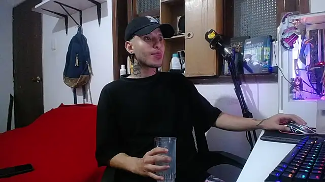 esjrobles online show from February 25, 2025, 4:46 am