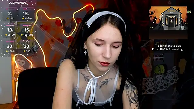 Snapshot of KarolinaBlacks chatting on October 31, 2025, 6:43 am KarolinaBlacks online show from October 31, 2025, 6:43 am