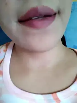 Snapshot of Anki-doll chatting on November 4, 2025, 5:33 am Anki-doll online show from November 4, 2025, 5:33 am