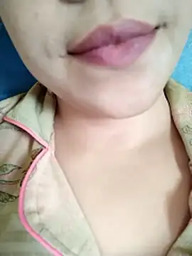 Snapshot of Anki-doll chatting on December 2, 2025, 5:31 am Anki-doll online show from December 2, 2025, 5:31 am