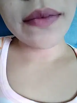 Snapshot of Anki-doll chatting on December 1, 2025, 5:30 am Anki-doll online show from December 1, 2025, 5:30 am