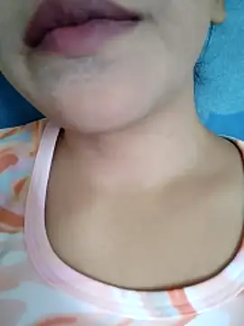 Snapshot of Anki-doll chatting on November 25, 2025, 5:41 am Anki-doll online show from November 25, 2025, 5:41 am