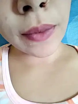 Snapshot of Anki-doll chatting on October 27, 2025, 5:41 am Anki-doll online show from October 27, 2025, 5:41 am