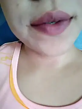 Snapshot of Anki-doll chatting on November 5, 2025, 5:43 am Anki-doll online show from November 5, 2025, 5:43 am