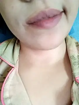 Snapshot of Anki-doll chatting on November 30, 2025, 5:41 am Anki-doll online show from November 30, 2025, 5:41 am