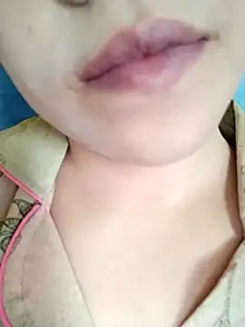 Snapshot of Anki-doll chatting on November 22, 2025, 5:39 am Anki-doll online show from November 22, 2025, 5:39 am