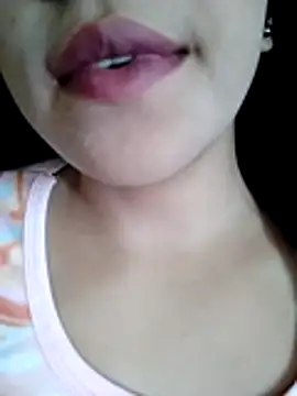 Snapshot of Anki-doll chatting on November 2, 2025, 5:45 am Anki-doll online show from November 2, 2025, 5:45 am