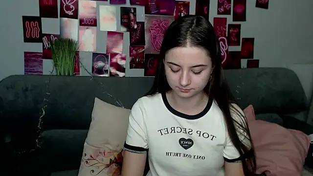 Snapshot of MilanaRoza chatting on September 13, 2025, 4:51 pm MilanaRoza online show from September 13, 2025, 4:51 pm