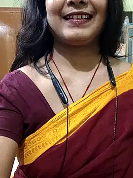 Snapshot of yoursweety09 chatting on January 8, 2026, 8:09 am yoursweety09 online show from January 8, 2026, 8:09 am