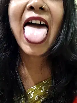 Snapshot of yoursweety09 chatting on October 30, 2025, 8:23 am yoursweety09 online show from October 30, 2025, 8:23 am