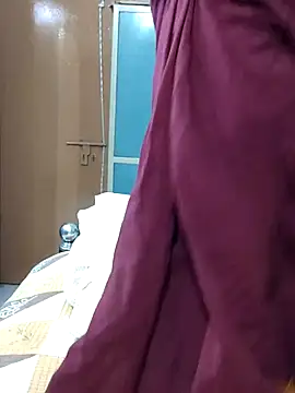 Snapshot of yoursweety09 chatting on February 28, 2026, 8:03 am yoursweety09 online show from February 28, 2026, 8:03 am