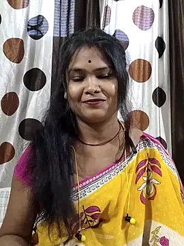 yoursweety09 online show from May 22, 2026, 7:06 am