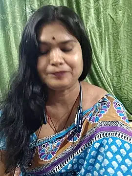 Snapshot of yoursweety09 chatting on December 23, 2025, 8:35 am yoursweety09 online show from December 23, 2025, 8:35 am