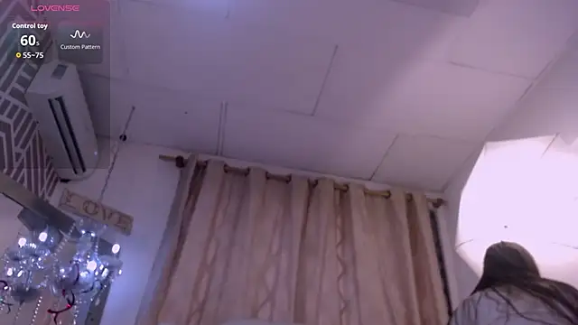 SashaDurante online show from April 7, 2026, 12:51 pm