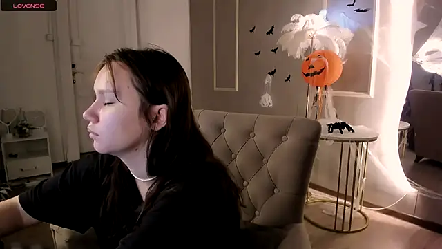 Snapshot of Alisia_Mars chatting on October 23, 2025, 5:28 am Alisia Mars online show from October 23, 2025, 5:28 am