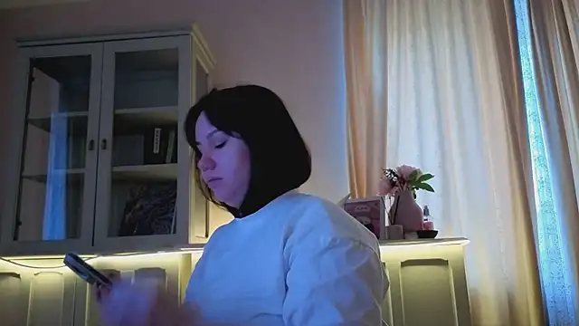 Alisia Mars online show from March 27, 2026, 5:05 am