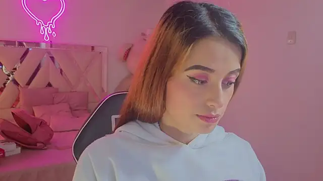 Snapshot of Laylafoxy_tay chatting on November 5, 2025, 3:20 am Laylafoxy tay online show from November 5, 2025, 3:20 am