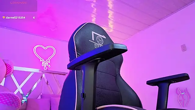 Snapshot of Laylafoxy_tay chatting on October 12, 2025, 3:30 am Laylafoxy tay online show from October 12, 2025, 3:30 am