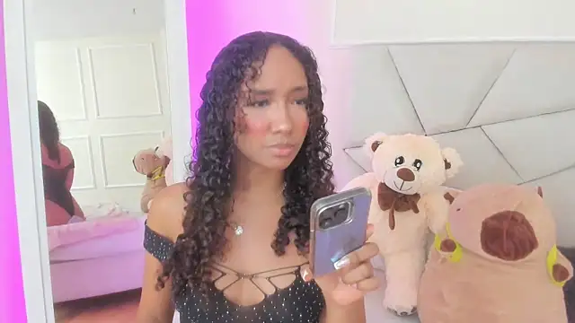 Snapshot of Amber__Sanchez chatting on March 11, 2025, 9:48 pm Amber  Sanchez online show from March 11, 2025, 9:48 pm