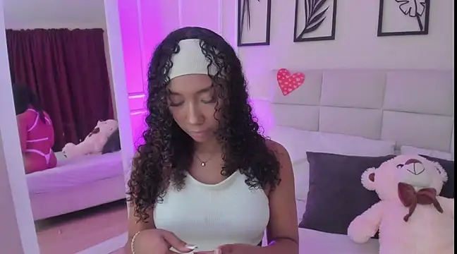 Snapshot of Amber__Sanchez chatting on February 26, 2025, 3:46 am Amber  Sanchez online show from February 26, 2025, 3:46 am